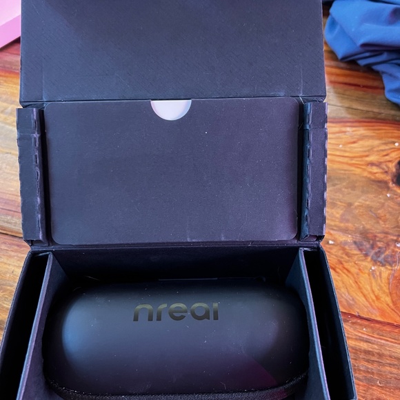 XReal Nreal Ar Glasses - Picture 3 of 4